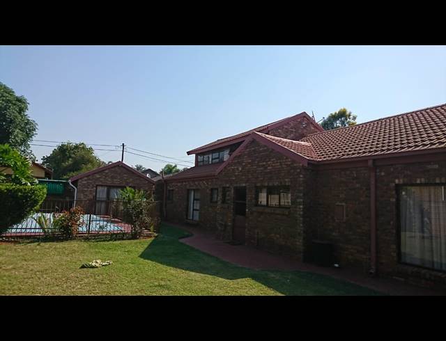 4 BEDROOM HOUSE SOLD IN FLORAUNA